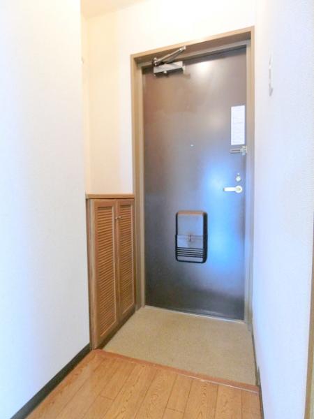 ＪＲ信越本線 長野駅 徒歩33分 3階建 築35年の玄関写真