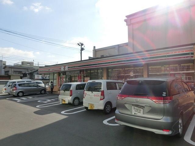 コンビニ　セブンイレブン戸畑沖台店（コンビニ）まで400m