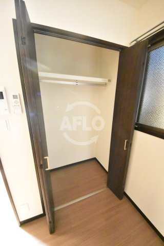 収納　みおつくし堂島II　収納