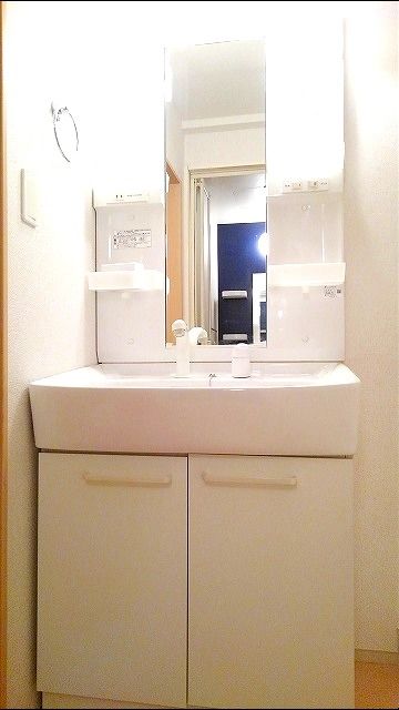 キャトゥル・ヒル 二番館の内装写真