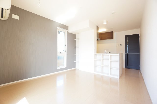 居室・リビング　※同物件、同タイプ、間取り反転のお部屋です
