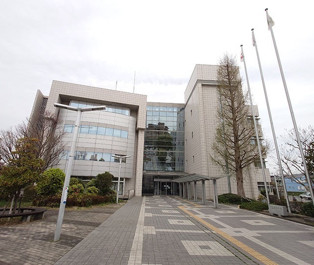 役所　横浜市泉区役所（役所）まで611m