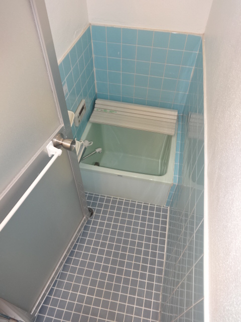 バス・シャワールーム　シャワー・追焚機能付！