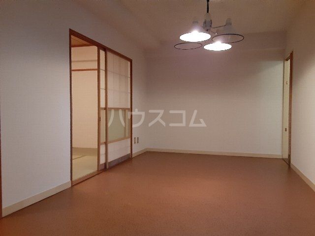 【名古屋市西区香呑町のマンションの居室・リビング】