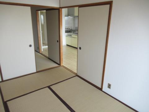 第二茨木ビューハイツ　その他　和室