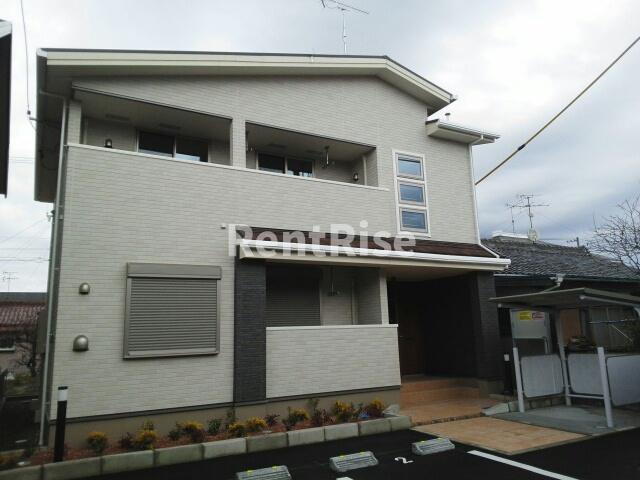 稲沢市増田北町のアパートの建物外観