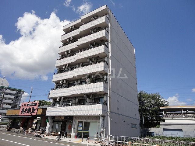 エリーフラッツ西京極の建物外観