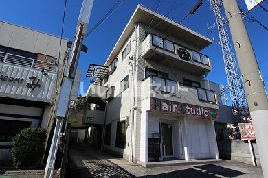 和歌山市塩屋のアパートの建物外観