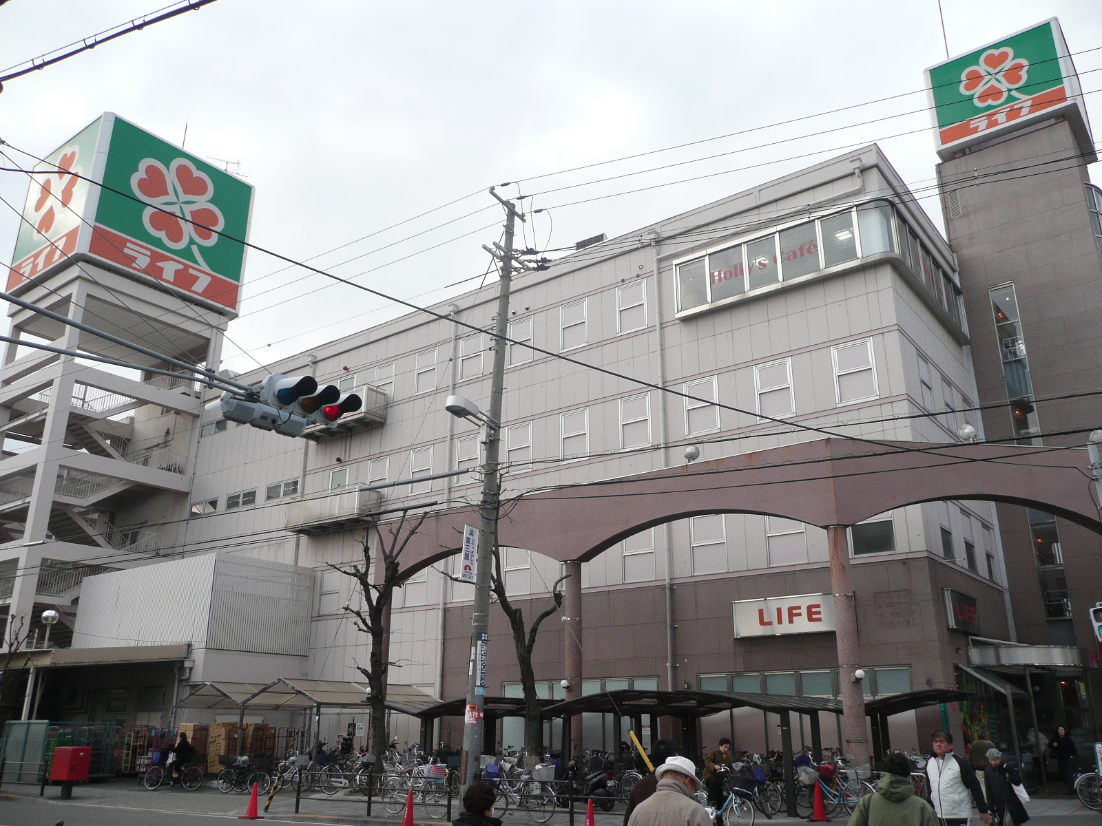 【大阪市淀川区宮原のマンションのスーパー】