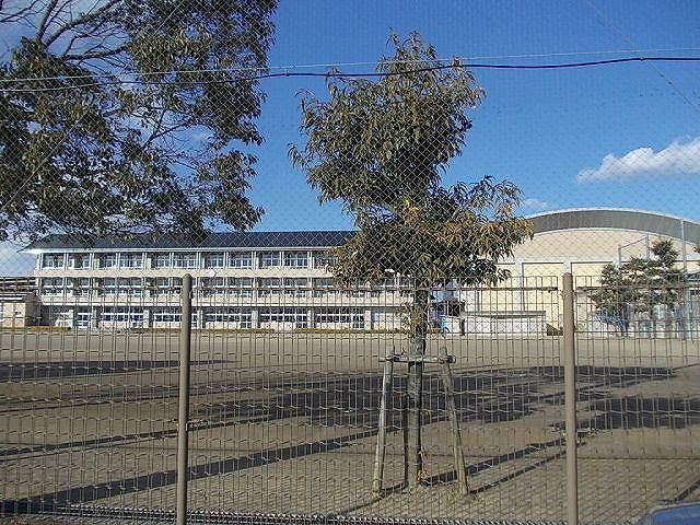小学校　北方町立南学園（小学校）まで300m