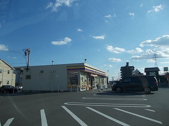 コンビニ　ミニストップ北方町高屋白木店（コンビニ）まで450m