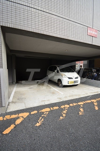 【パセオ摂津Iの駐車場】