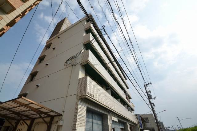 広島市西区三滝町のマンションの建物外観