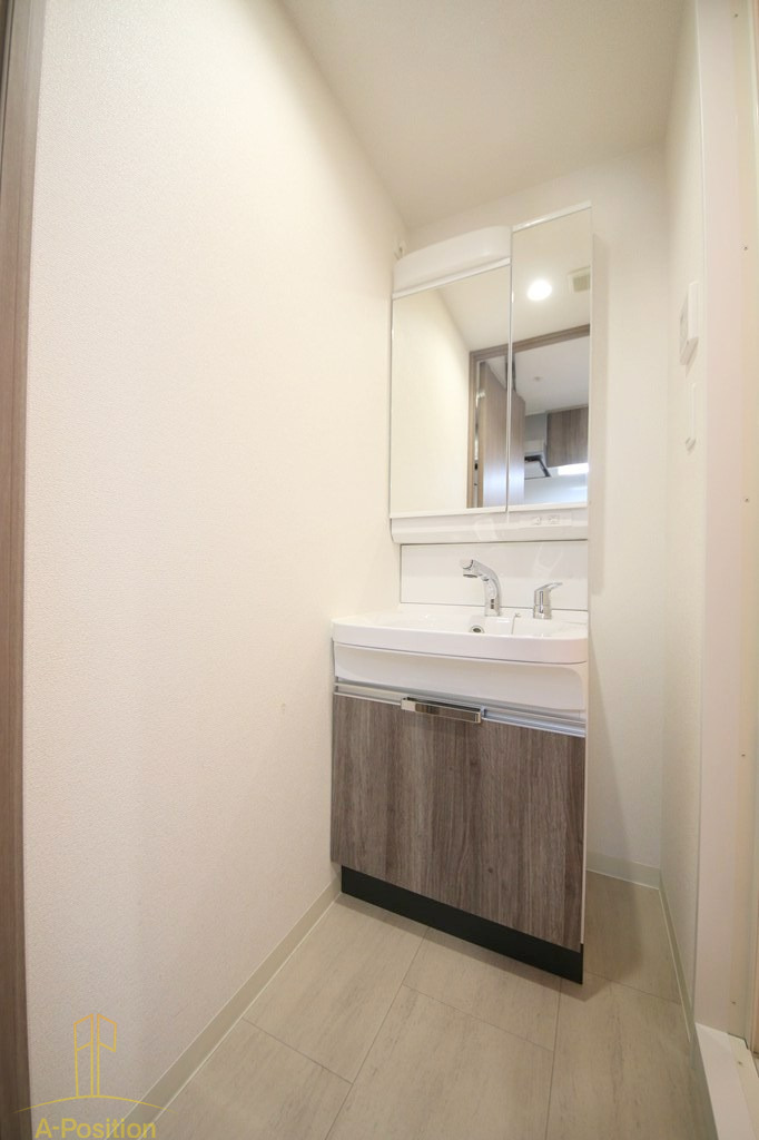 洗面設備　プレサンス大国町アドロッソ