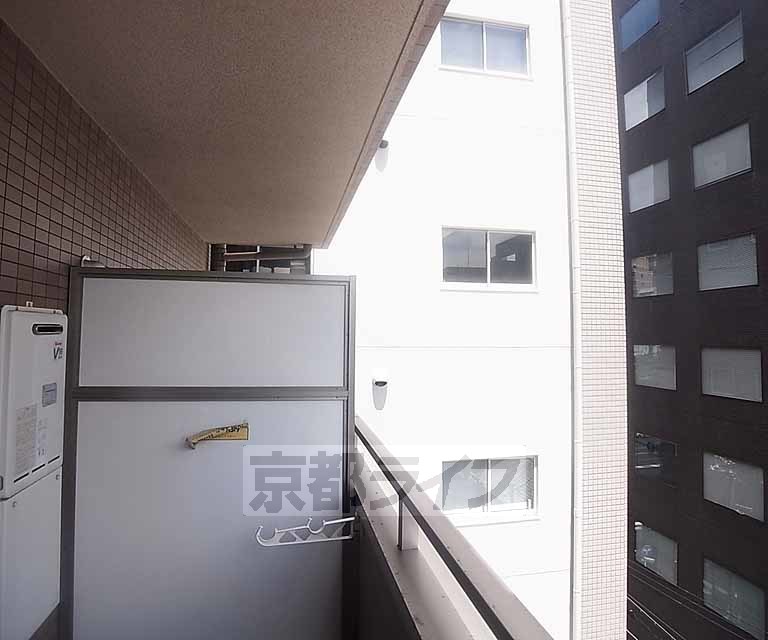 【京都市中京区綿屋町のマンションの眺望】