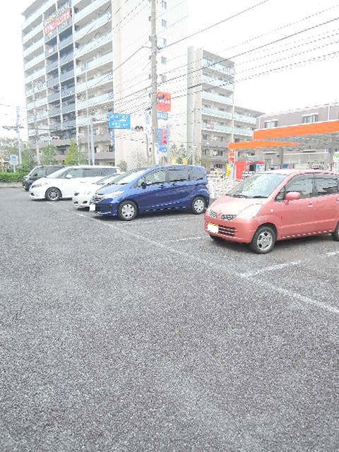 【スカイハイツ北町の駐車場】