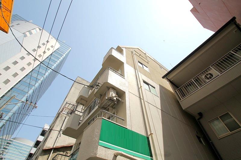 広島市中区銀山町のマンションの建物外観