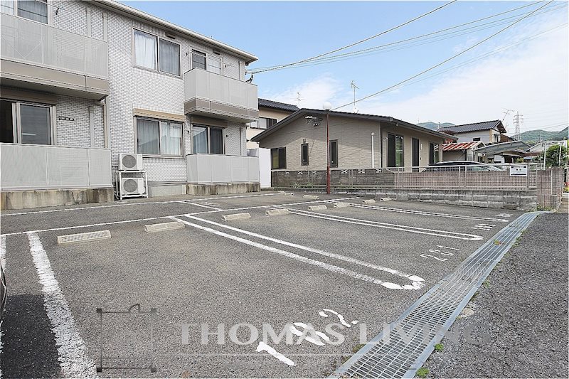 駐車場　駐車場2台付き