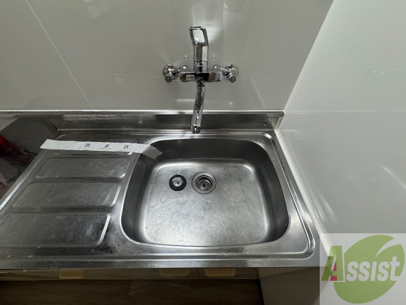 洗面設備　こちらに洗面台があります。朝の洗顔はこちらで。