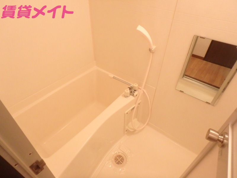 バス・シャワールーム　同型参考写真