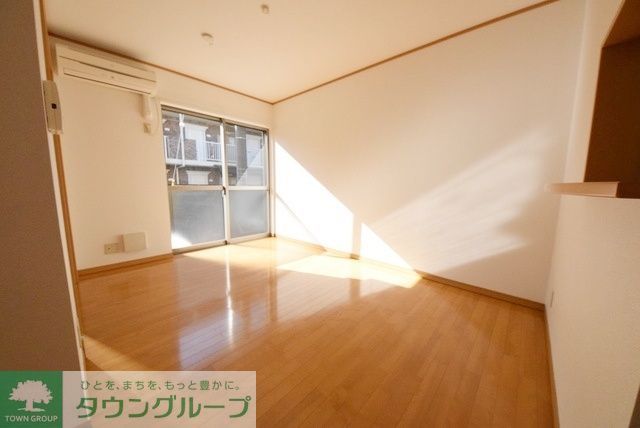 居室・リビング　別棟参考写真です