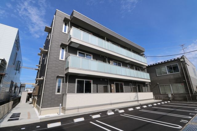 リベルタの建物外観
