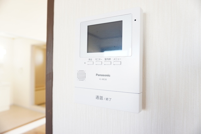 セキュリティ　来訪者にも安心のＴＶモニター付きインターホン☆