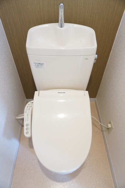 トイレ　トイレは洗浄便座です☆
