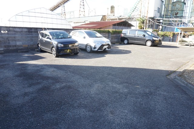 駐車場　☆敷地内平置き駐車場☆