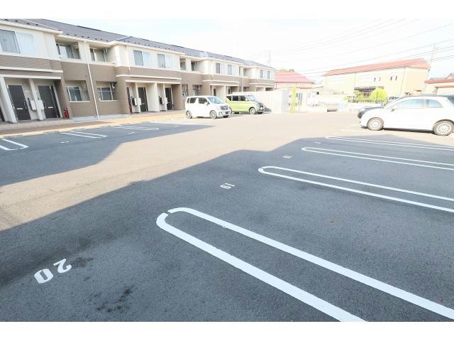 駐車場　駐車場