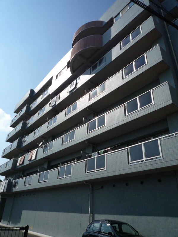 建物外観　駅近物件、人気の間取り♪