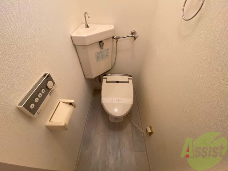 トイレ　ウォシュレット機能がついたトイレ。安心して使用できますね。