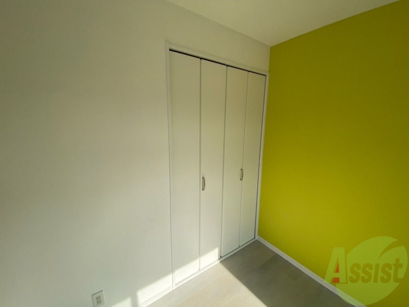 収納　寝室の収納です。部屋がすっきり片付きます。