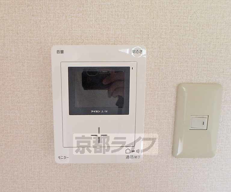 セキュリティ　訪問者が室内から確認できます。