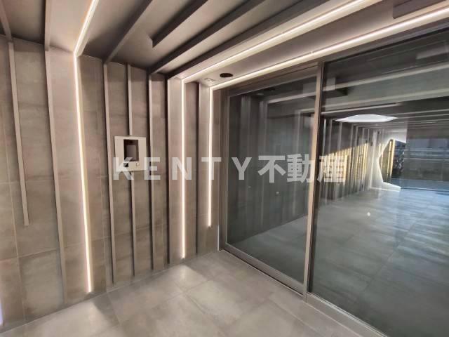 エントランス　建物の内部です