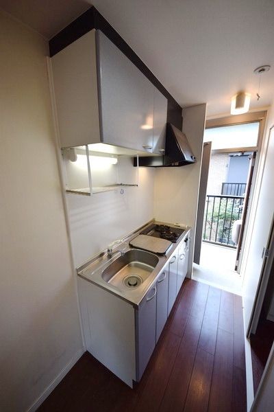 キッチン　～システムキッチンでお料理頑張りましょうね～