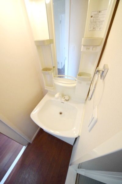 洗面設備　～独立洗面脱衣所のあるシングルライフ～