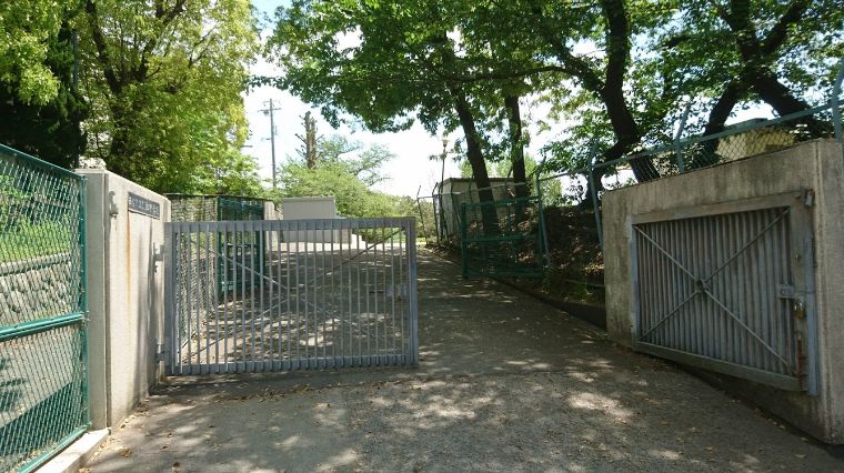 中学校　西宮市立大社中学校（中学校）まで1918m