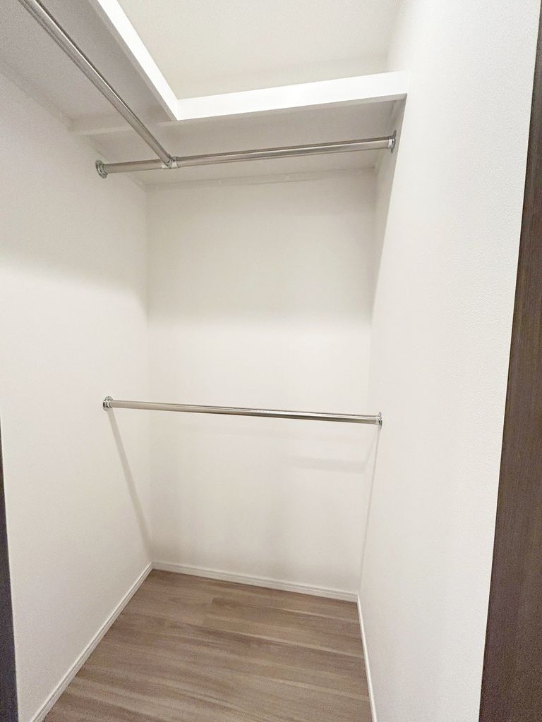 収納　ウォークインクローゼット0.8帖