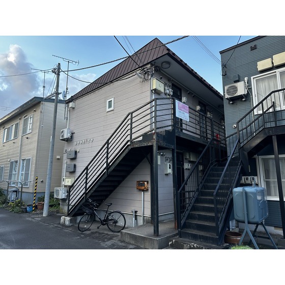 郵便局　室蘭工業大学前郵便局（郵便局）まで525m