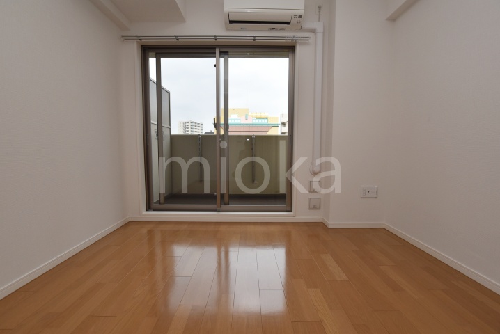 居室・リビング　居間です