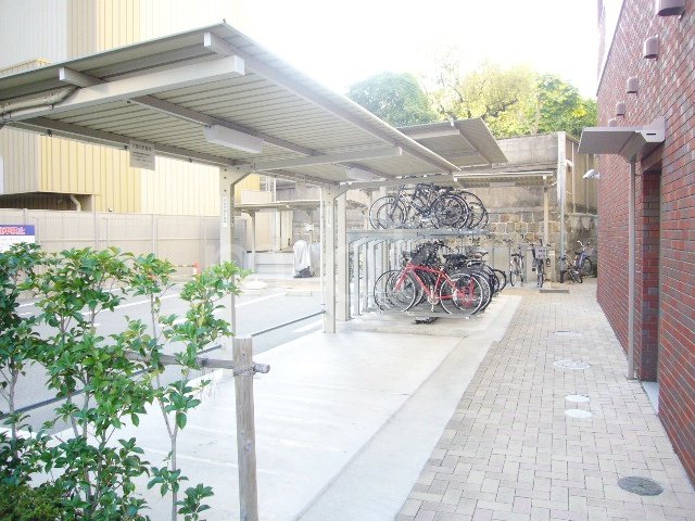 駐車場　駐輪場