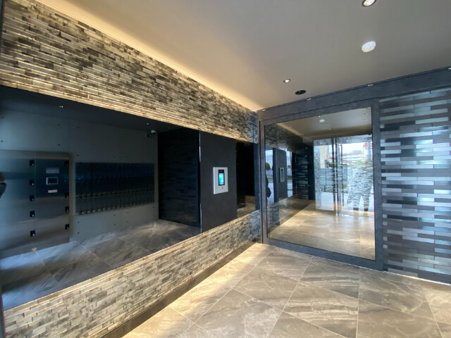 エントランス　エントランス