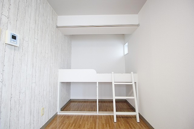 収納　ベッド下を収納にご利用いただけます！