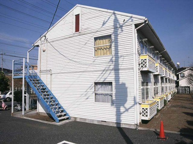 レオパレス武蔵砂川Iの外観写真