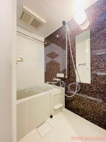 バス・シャワールーム　同マンション別部屋参考写真