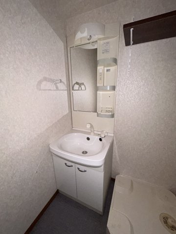 洗面設備　同物件別号室参考写真