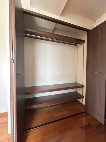 収納　同物件別号室参考写真