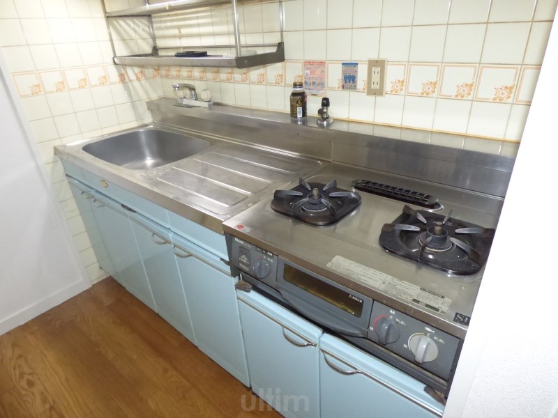 キッチン　※別のお部屋の写真です