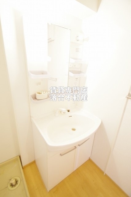 洗面設備　使いやすい独立洗面台